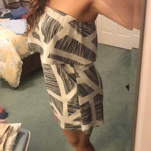 Geometric Romper - Picture 2 of 2